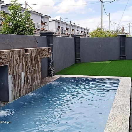 Rania Homestay With Private Pool Seri Iskandar Perak Near Utp Uitm Kampong Bota Road Zewnętrze zdjęcie